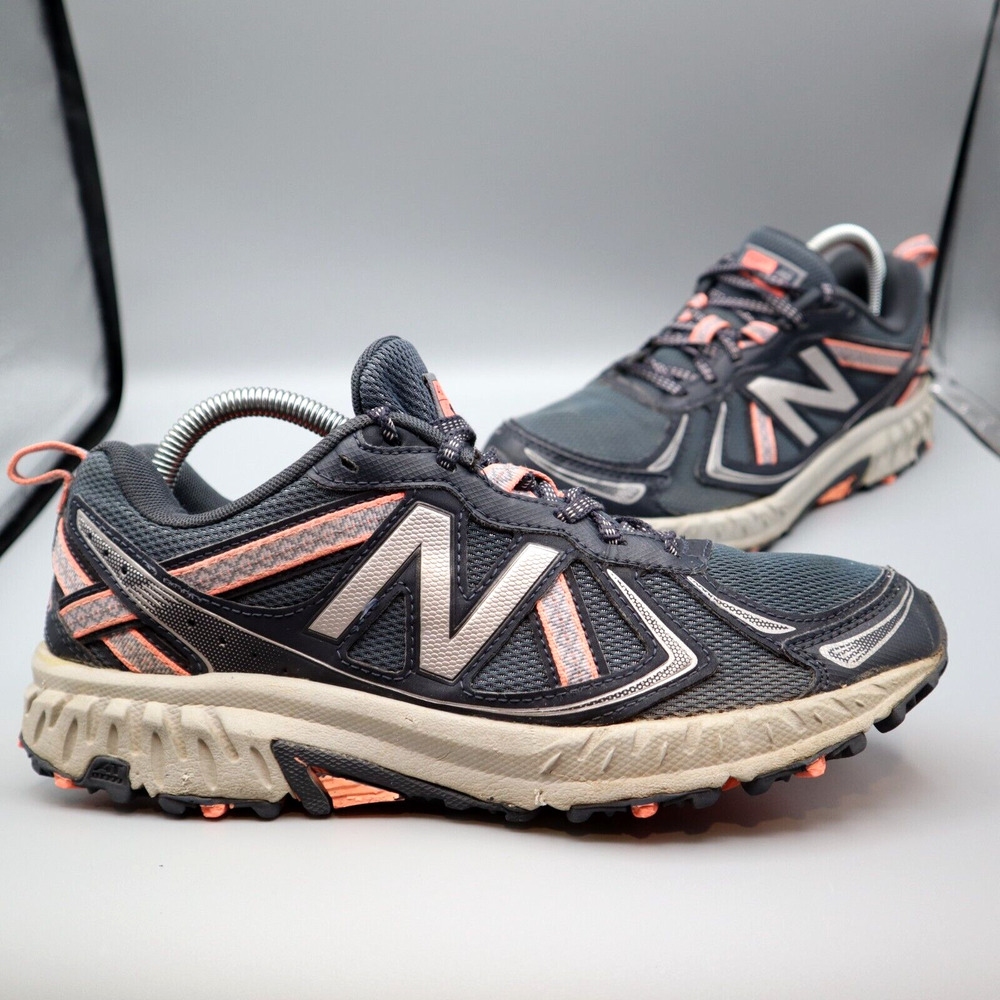 New Balance 410v5 All Terrain Women's Size 9.5 Hiking Shoes Grey Pink Running